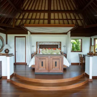 10.9 temple master 1