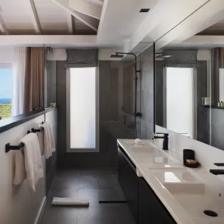 11.1 avalon bathroom 3