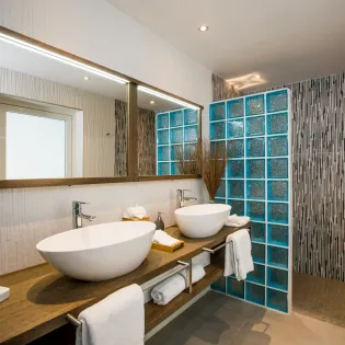 11.1 cacao bathroom 4