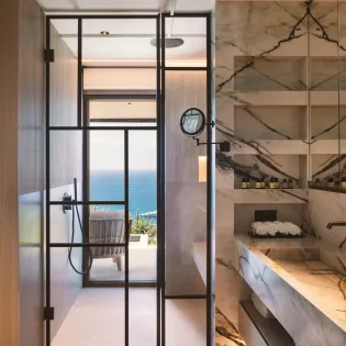 11.1 maison sullyrose bathroom 4