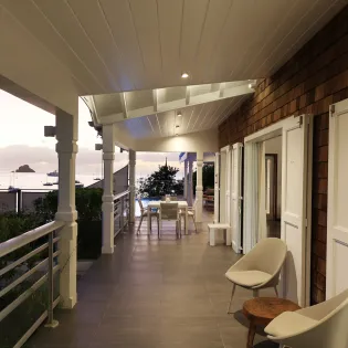 11.1 pleasure exterior nightly 3