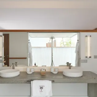 11.5 ahava bathroom 4