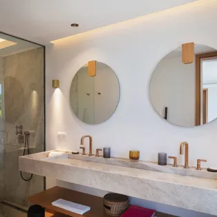 12.1 bel air bathroom 4