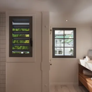 12.1 colette guest bathroom3
