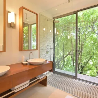 12.1 mia bathroom 4 1