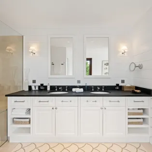 12.1 sixieme sens bathroom 4