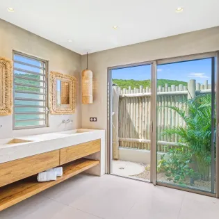 12.10 casa aquila bathroom 4