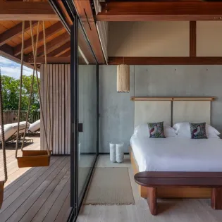 12.2 manoir voltaire bedroom 3