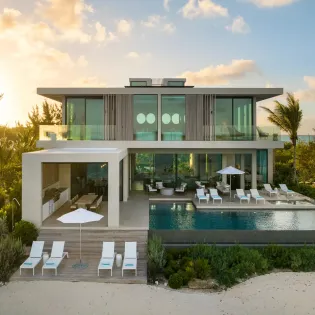 12.3 emerald breeze night view