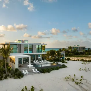 12.4 emerald breeze night view