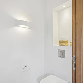 12.9 casa aquila bathroom 4
