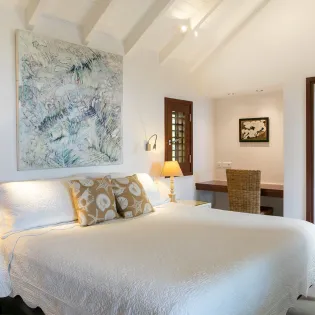 13.1 blue beach bedroom 4