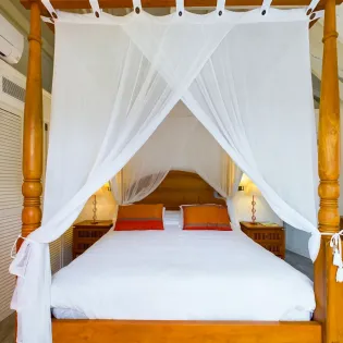 13.1 vie en rose bedroom 5