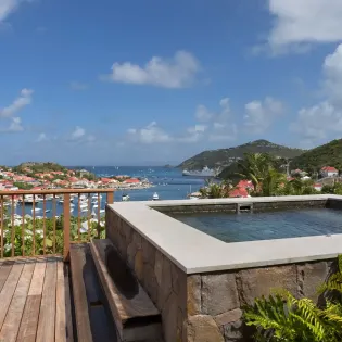 13.2 angelina bungalow outdoor