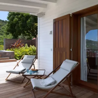 13.3 angelina bungalow outdoor