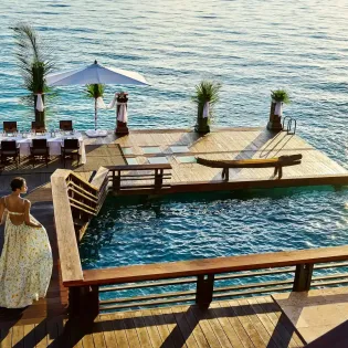 14 musha cay dock dinner