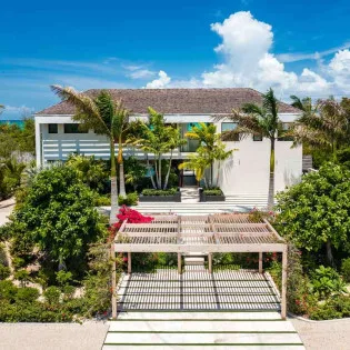 4 vacation rental photo Turks and Caicos PL AQV Villa Aqua Verde AQVext03 desktop