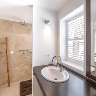 14.1 manoir de lurin bathroom 5