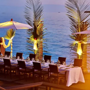 15 musha cay dock dinner 2