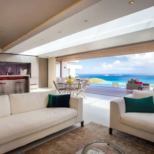 5 vacation rental photo St Barthelemy WV LOU Villa Loukoko St Barts Villa LOUliv02 desktop