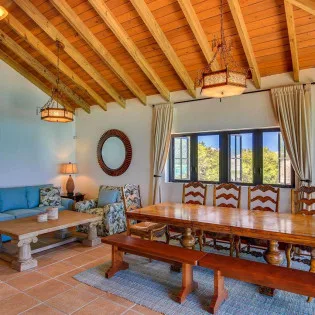5 vacation rental photo Turks and Caicos IE ALT Villa Alta Bella altdin01 desktop