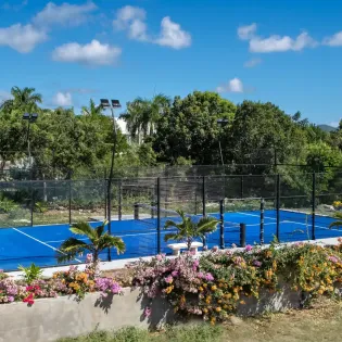 15.1 debbie padel court