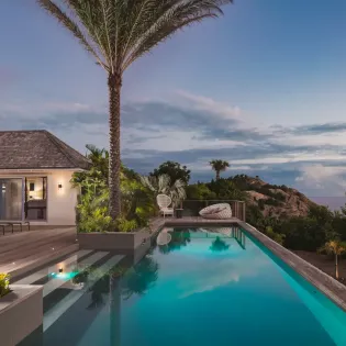 15.9 bel air exterior nightly 3