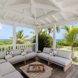 16 coco paillette outdoor terrace