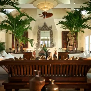 16 musha cay high view interior