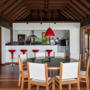 16.1 kyr dining room