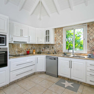 7 CaribbeanStone Kitchen