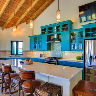 8 vacation rental photo Turks and Caicos IE ALT Villa Alta Bella altkit02 desktop