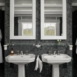 18.1 captiva bathroom 5