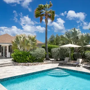 18.3 blue beach pool bedroom 3 bedroom 4