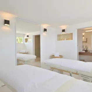 19.1 coeur de pirate massage room