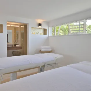 19.2 coeur de pirate massage room