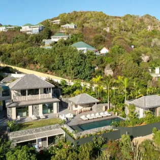 2.1 alisea exterior 2 drone