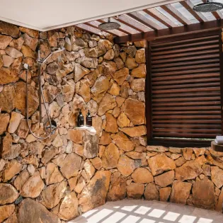 2.1 bali buah bathroom