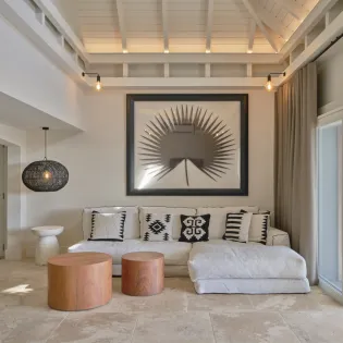 2.1 bonbonniere living room