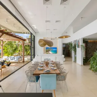 2.1 emeraude living room