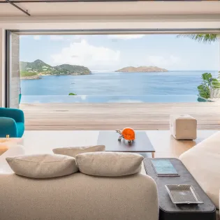 2.1 honu living room