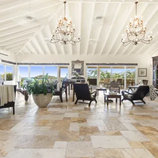 2.1 maison de reve kitchen & living room