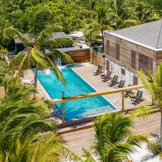 2.1 silver sands outdoor view