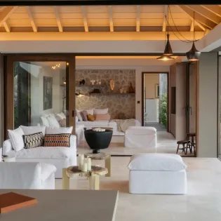 2.2 aqualis living room 1