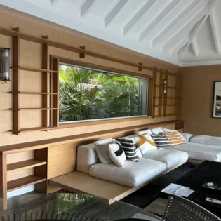 2.2 emotion living room