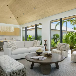 2.2 footprints living room