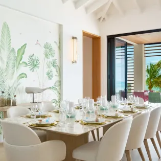 2.2 villa bristol breeze living room 2