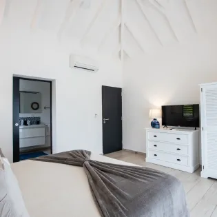 2.3 arawak bedroom 1