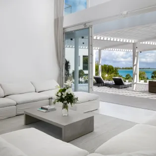 2.3 bash living room