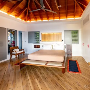 2.3 blue swan bedroom 1